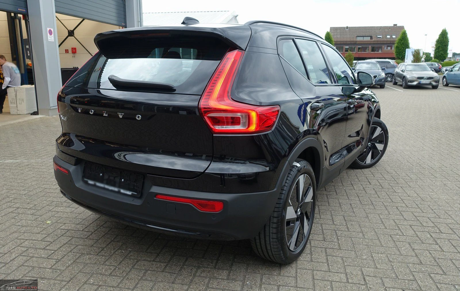 Volvo EX30 НОВ!/EX40/PLUS/238HP/CAM/CARPLAY/AMBI/LED/173f - изображение 6