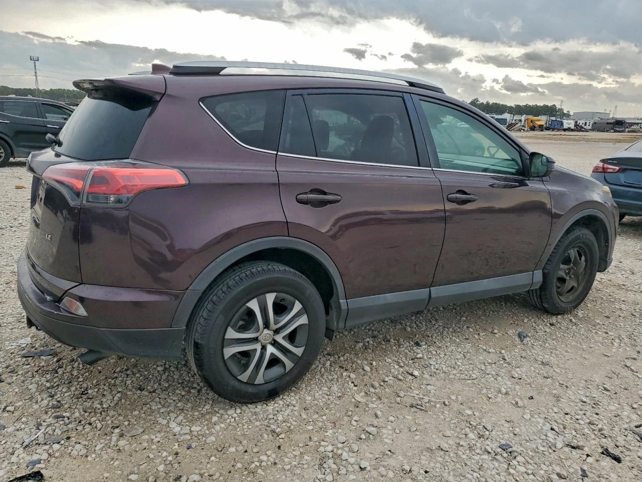 Toyota Rav4 2.5* ПЕРФЕКТНА* РЕАЛНИ КМ - изображение 5