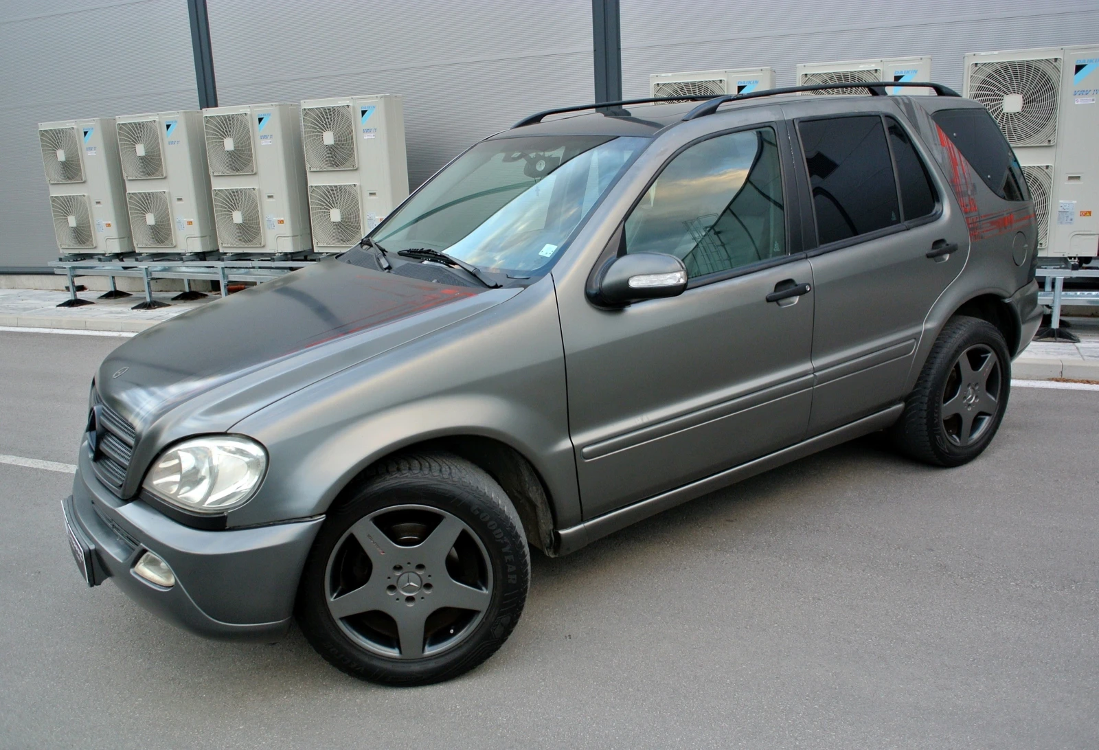 Mercedes-Benz ML 320 ГАЗ* AMG* NAVI* LOW RANGE(4х4), снимка 8 - Автомобили и джипове - 54805258