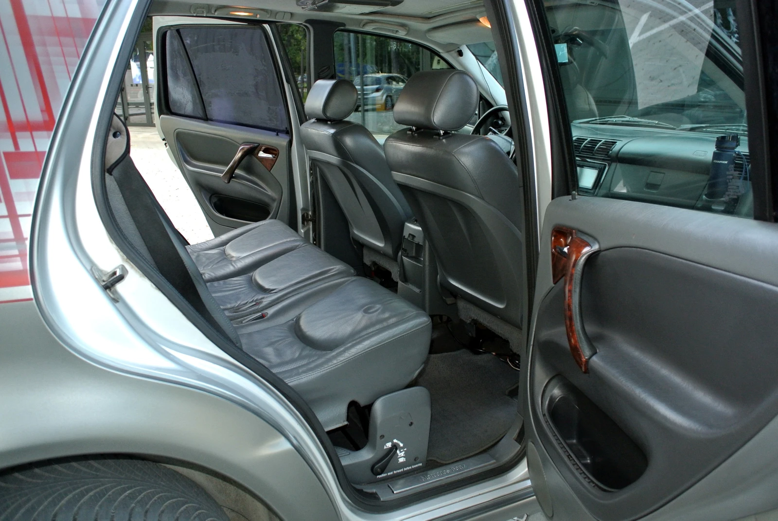 Mercedes-Benz ML 320 ГАЗ* AMG* NAVI* LOW RANGE(4х4), снимка 14 - Автомобили и джипове - 54805258