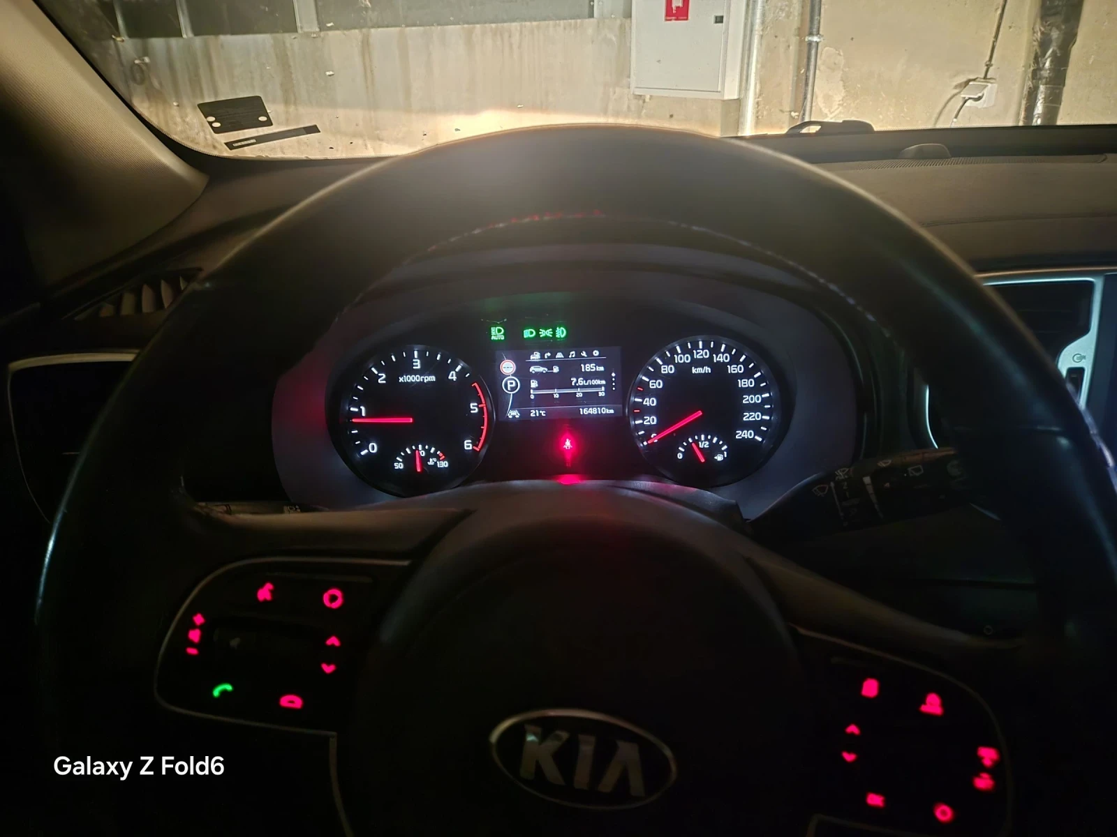 Kia Sportage 1, 7 CRDI, снимка 2 - Автомобили и джипове - 54928326