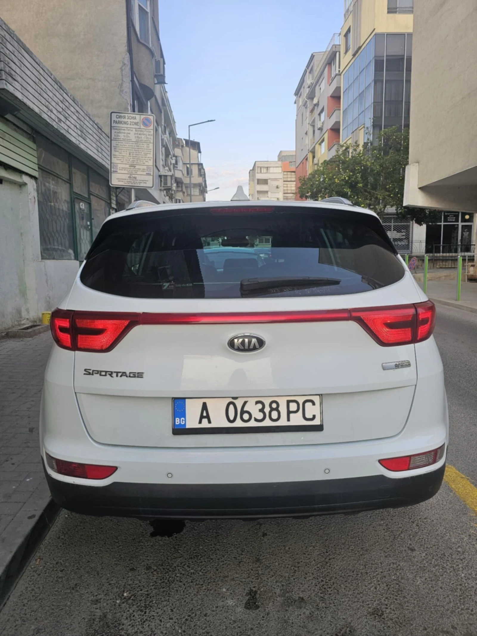 Kia Sportage 1, 7 CRDI, снимка 7 - Автомобили и джипове - 54928326