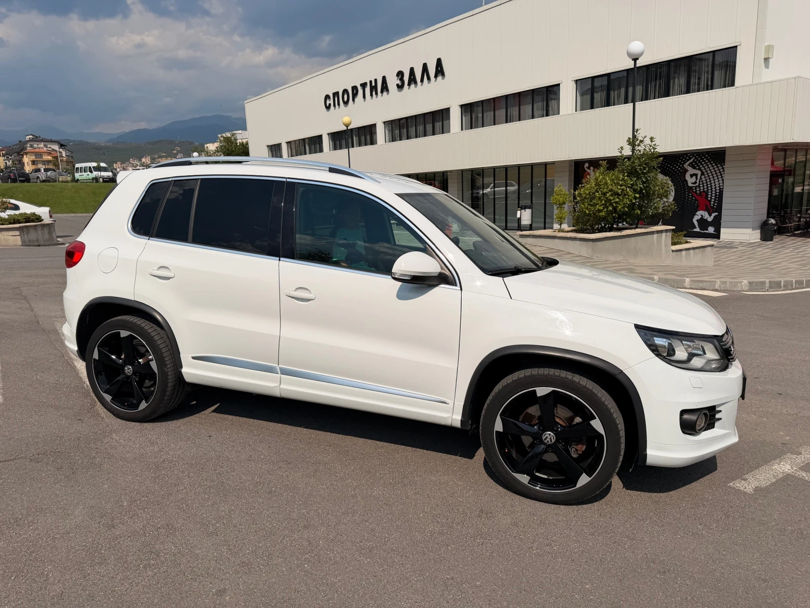 VW Tiguan R-line | Mobile.bg � ����������� 9