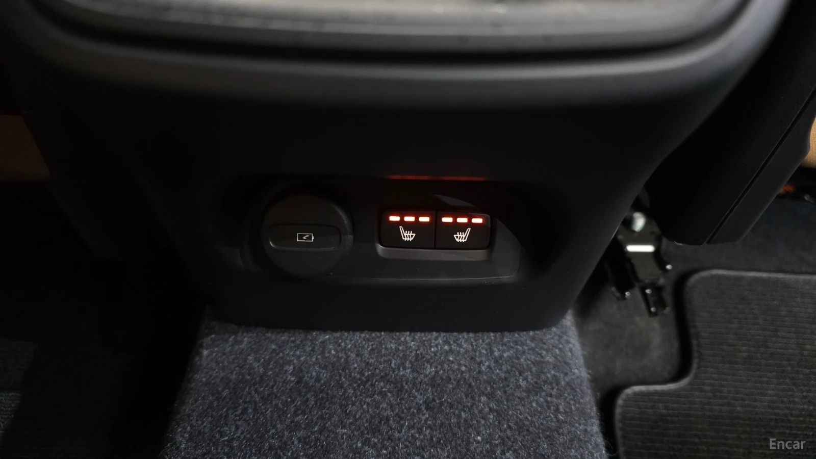 Volvo XC40 B4 Inscription* КОЖА* НАВИ* ПАНО* 360, снимка 16 - Автомобили и джипове - 55546448