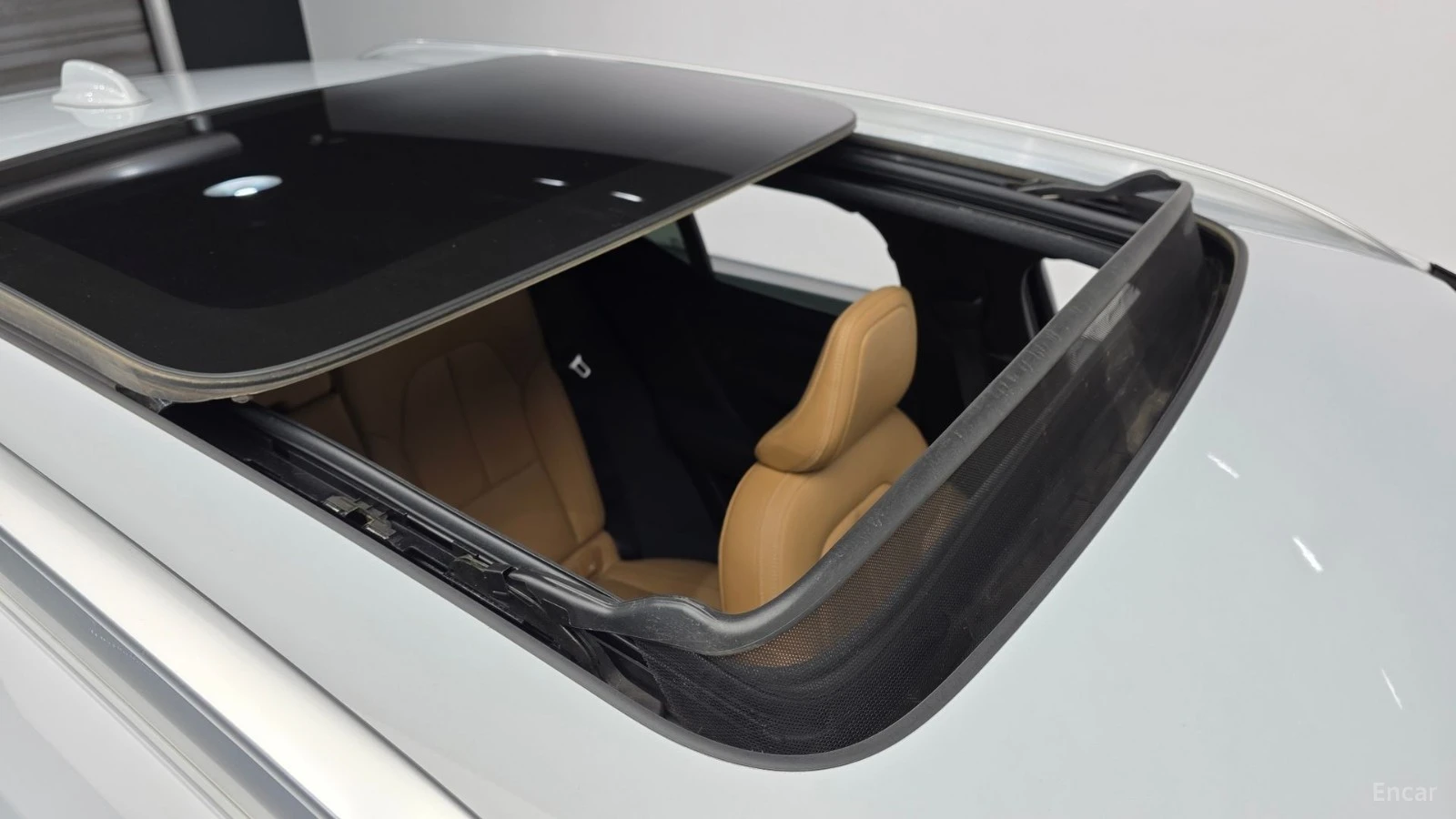 Volvo XC40 B4 Inscription* КОЖА* НАВИ* ПАНО* 360, снимка 17 - Автомобили и джипове - 55546448