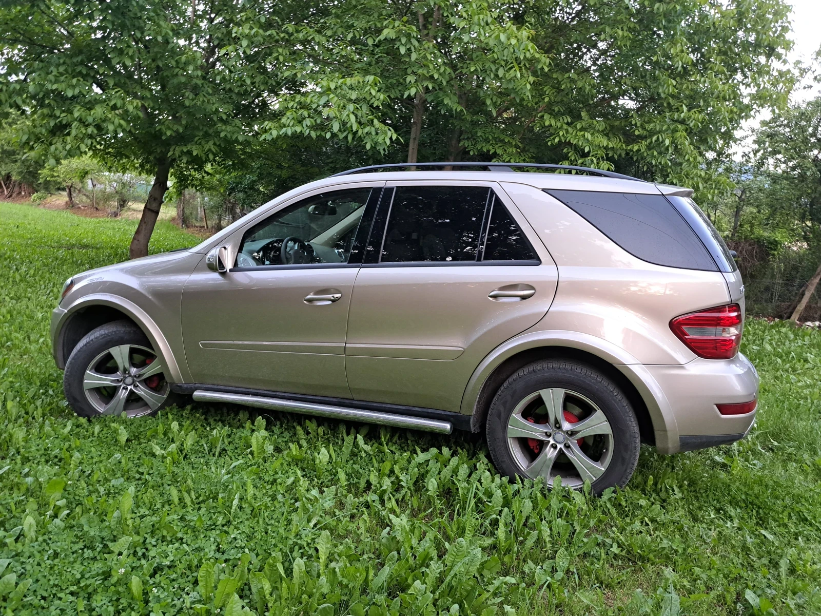 Mercedes-Benz ML 350 W164 3.5 ГАЗ-БЕНЗИН , снимка 10 - Автомобили и джипове - 55599317