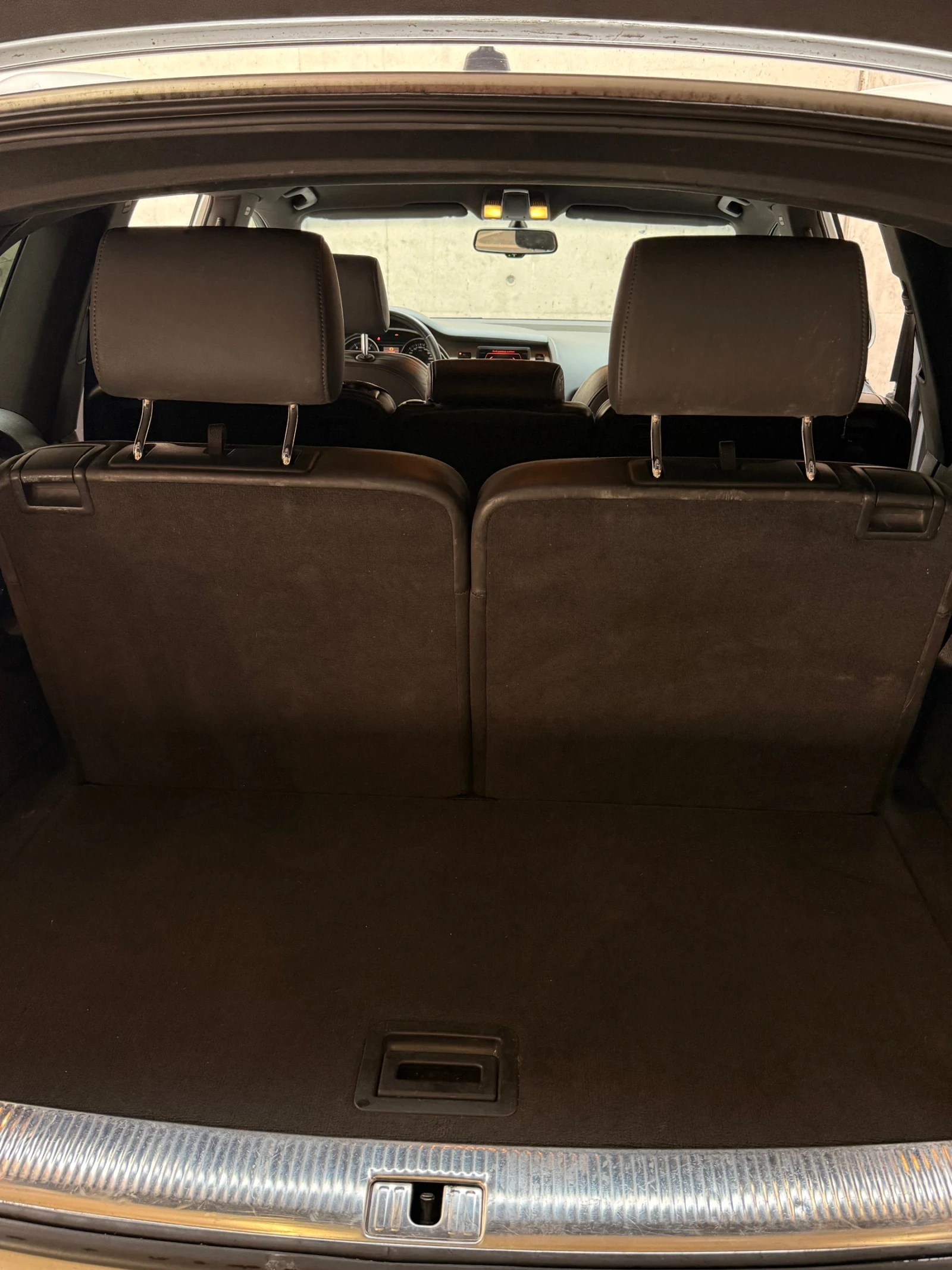Audi Q7 4.2 Бензин, снимка 6 - Автомобили и джипове - 55950216