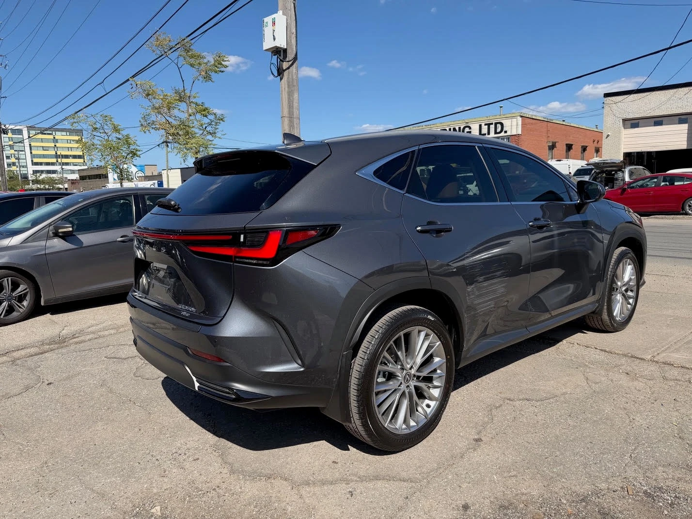 Lexus NX 350h  CARFAX / ���������� / ���� �� �������� | Mobile.bg � ����������� 15