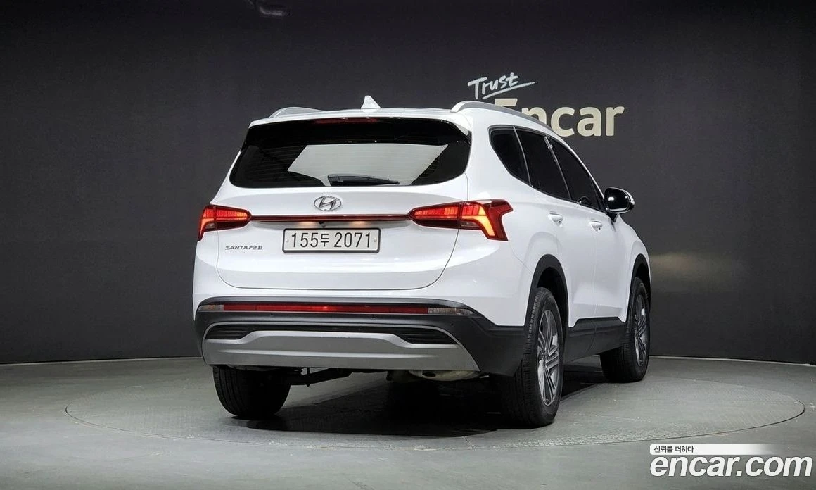 Hyundai Santa fe Diesel 2.2 2WD Exclusive, снимка 4 - Автомобили и джипове - 56155565