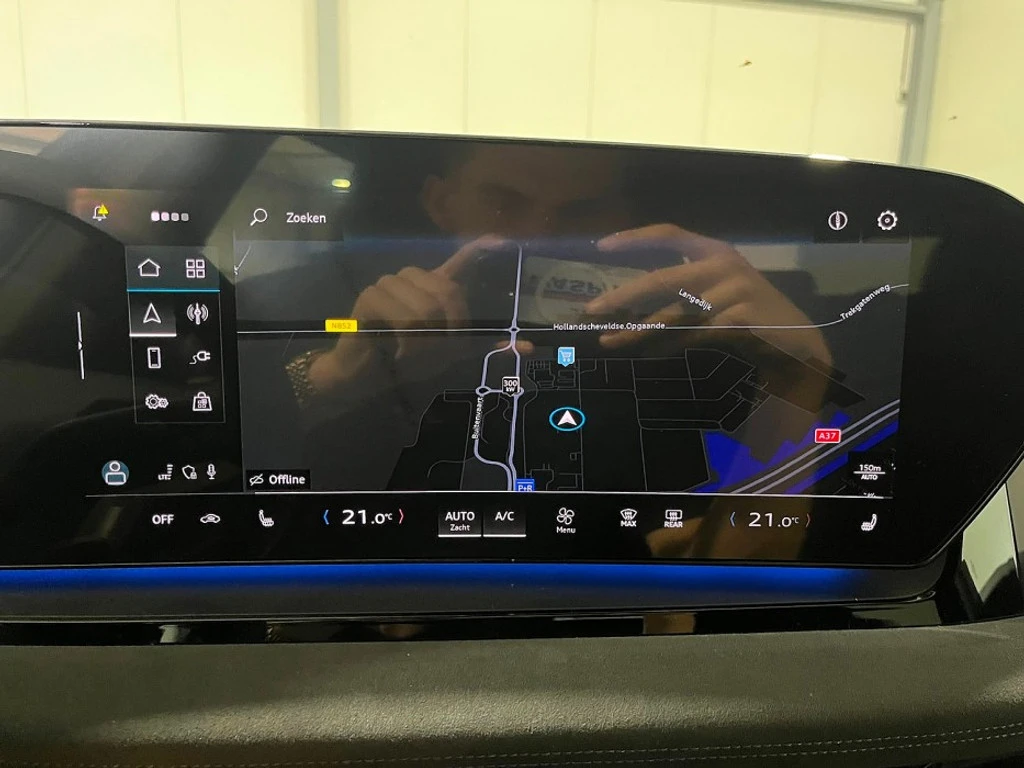 Audi Q6 E-tron 95 kWh Navi 98% SoH, снимка 11 - Автомобили и джипове - 56158648