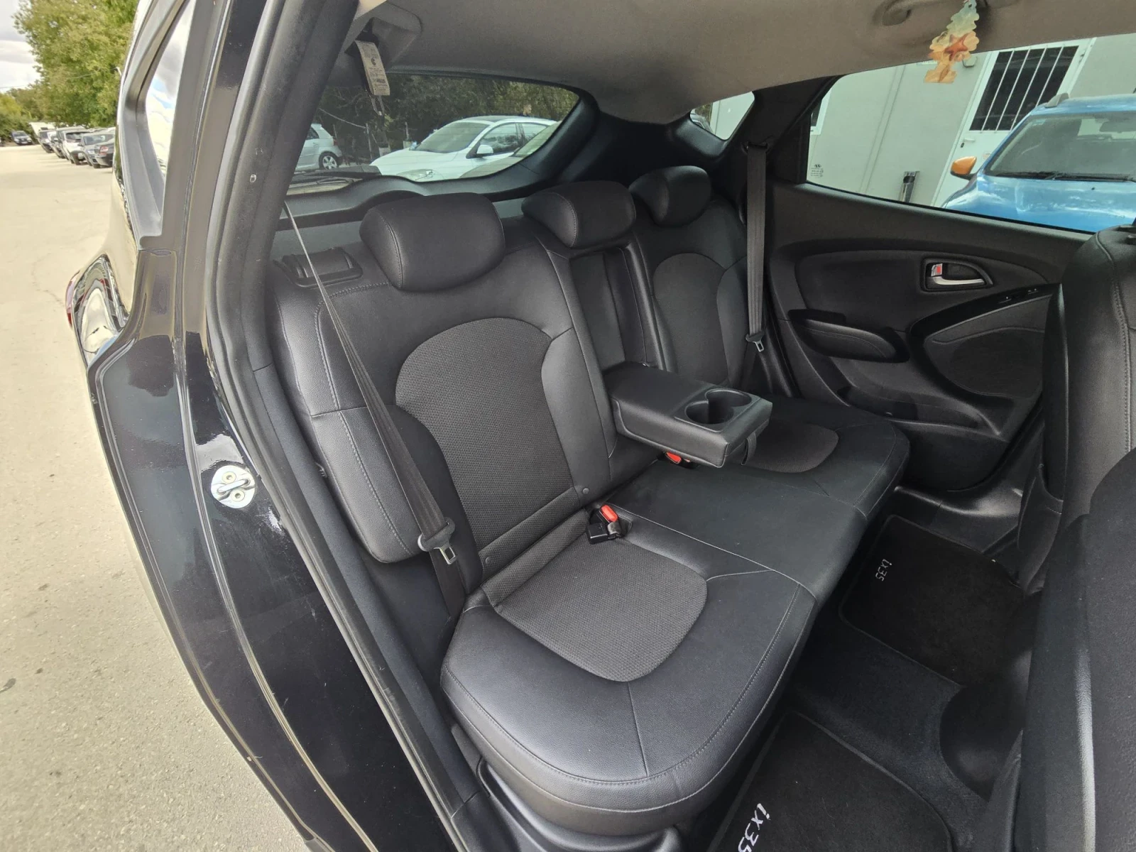 Hyundai IX35 1.7CRDI 116к.с 2WD Comfort , снимка 14 - Автомобили и джипове - 56208144