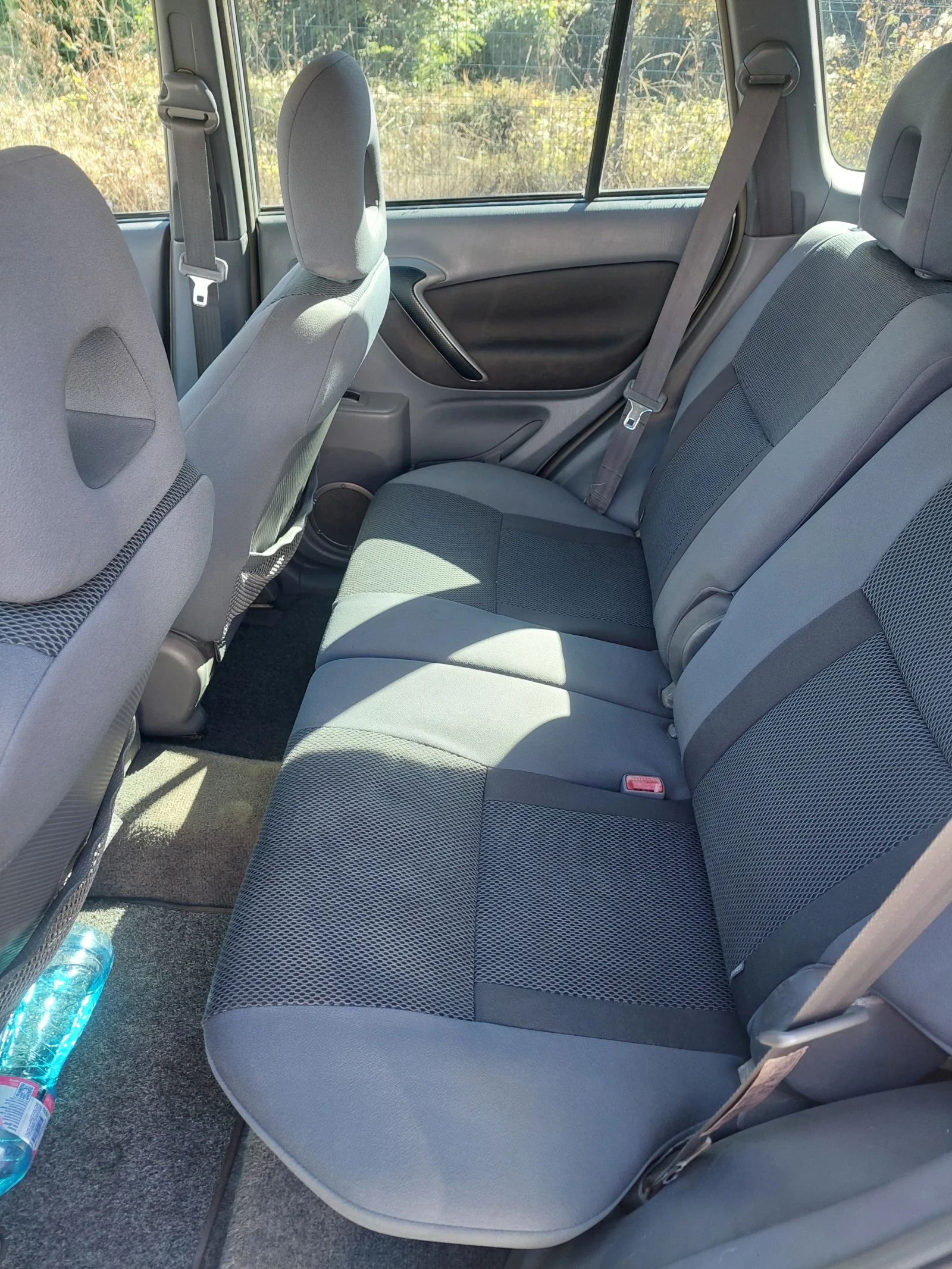 Toyota Rav4 D -4D, снимка 8 - Автомобили и джипове - 56313733