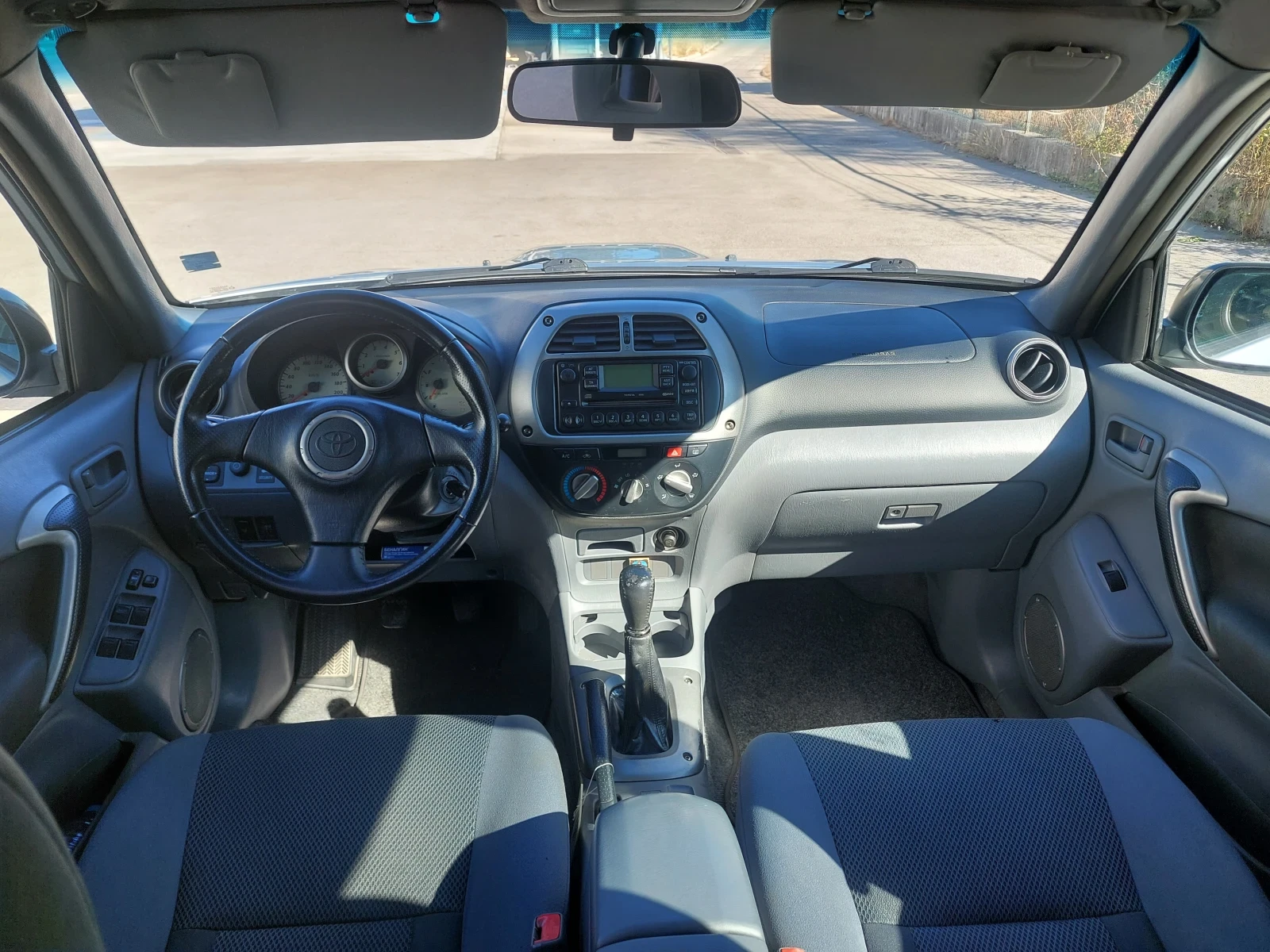 Toyota Rav4 D -4D, снимка 7 - Автомобили и джипове - 56313733
