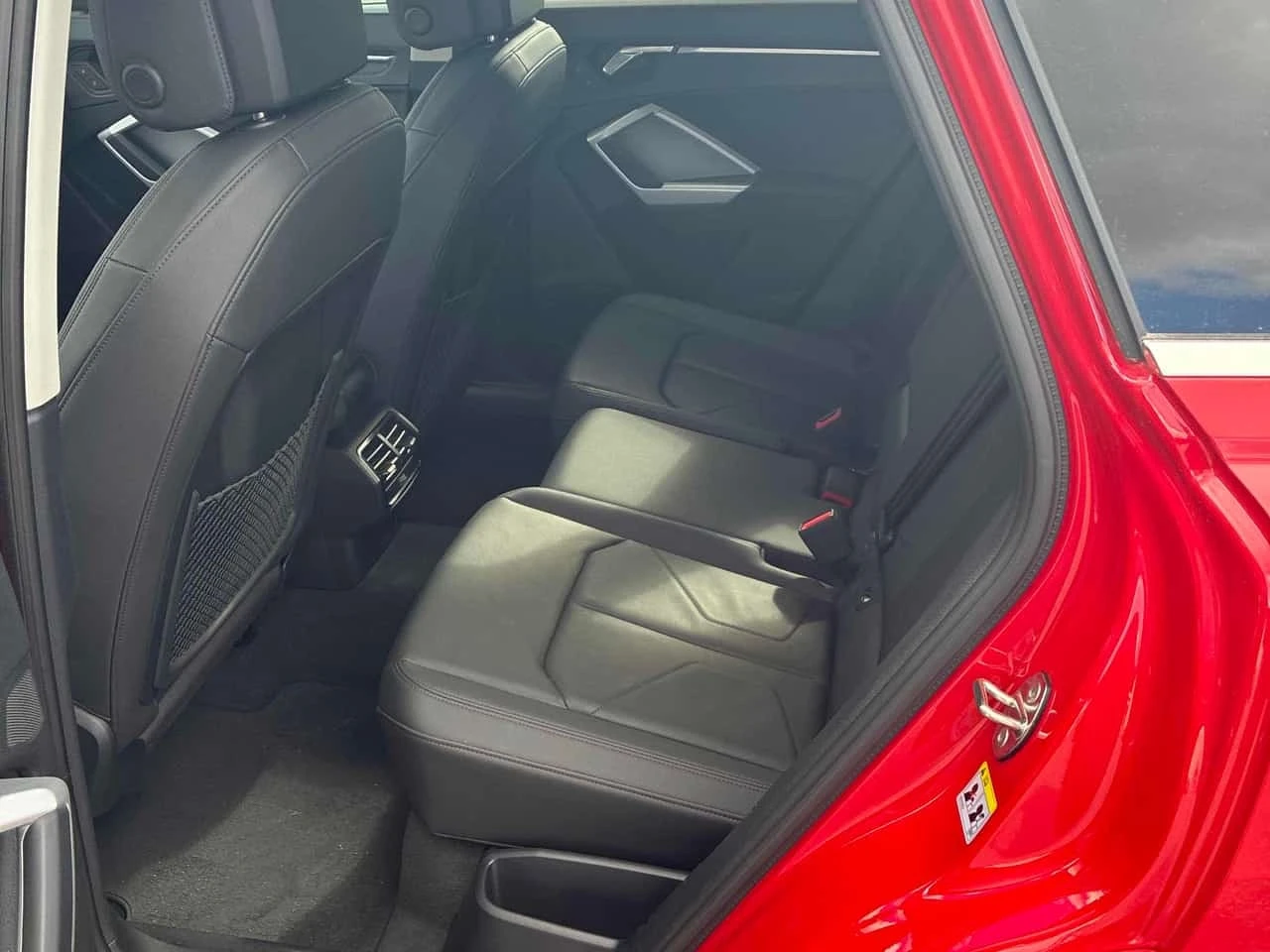 Audi Q3 * Progressiv * CARFAX * ����� �� ����������� | Mobile.bg � ����������� 12
