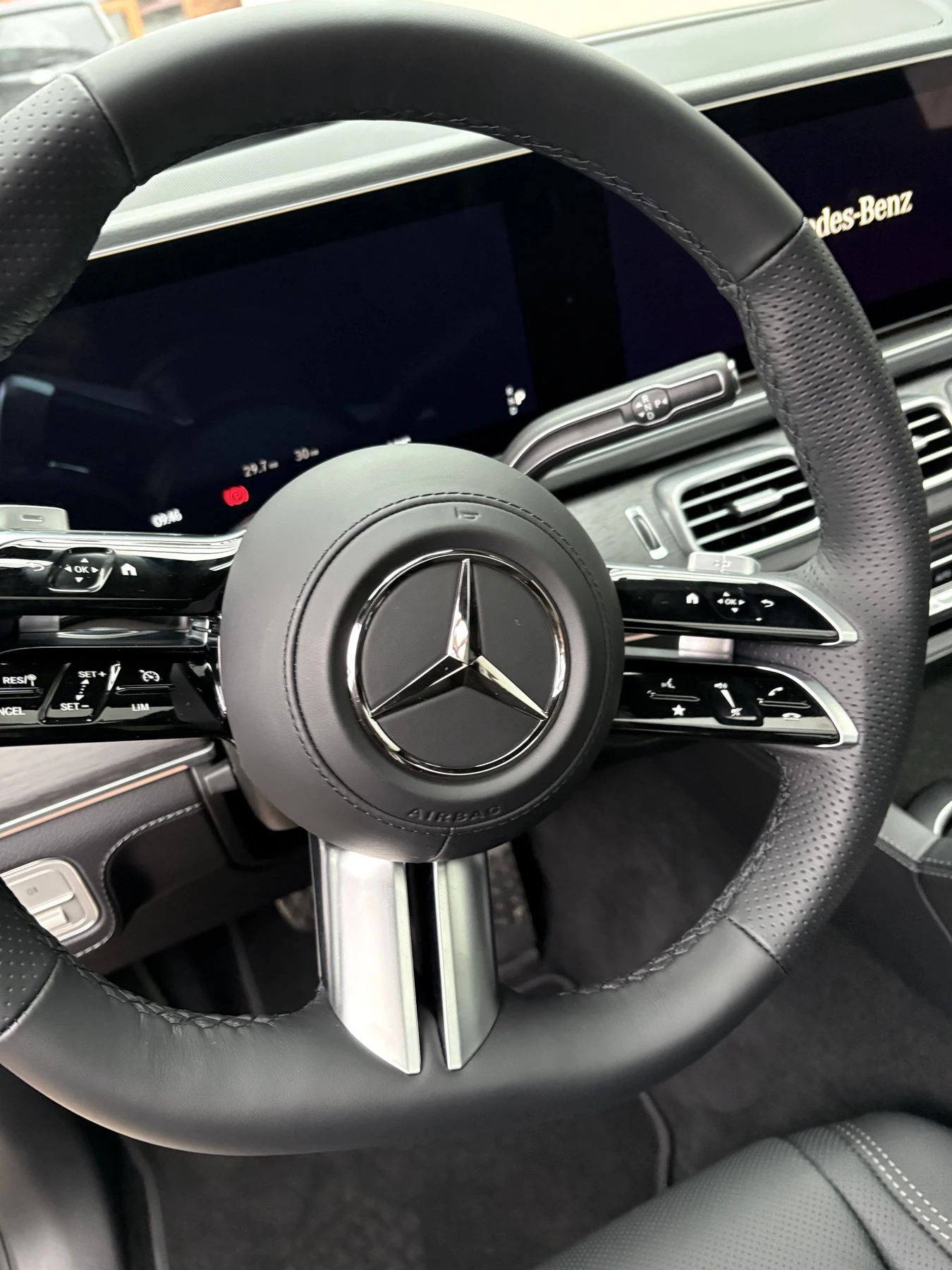 Mercedes-Benz GLE 450 AMG, снимка 9 - Автомобили и джипове - 56658207