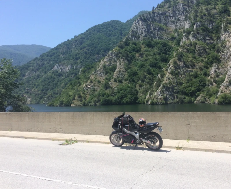 Yamaha Fzr, снимка 3 - Мотоциклети и мототехника - 51003225