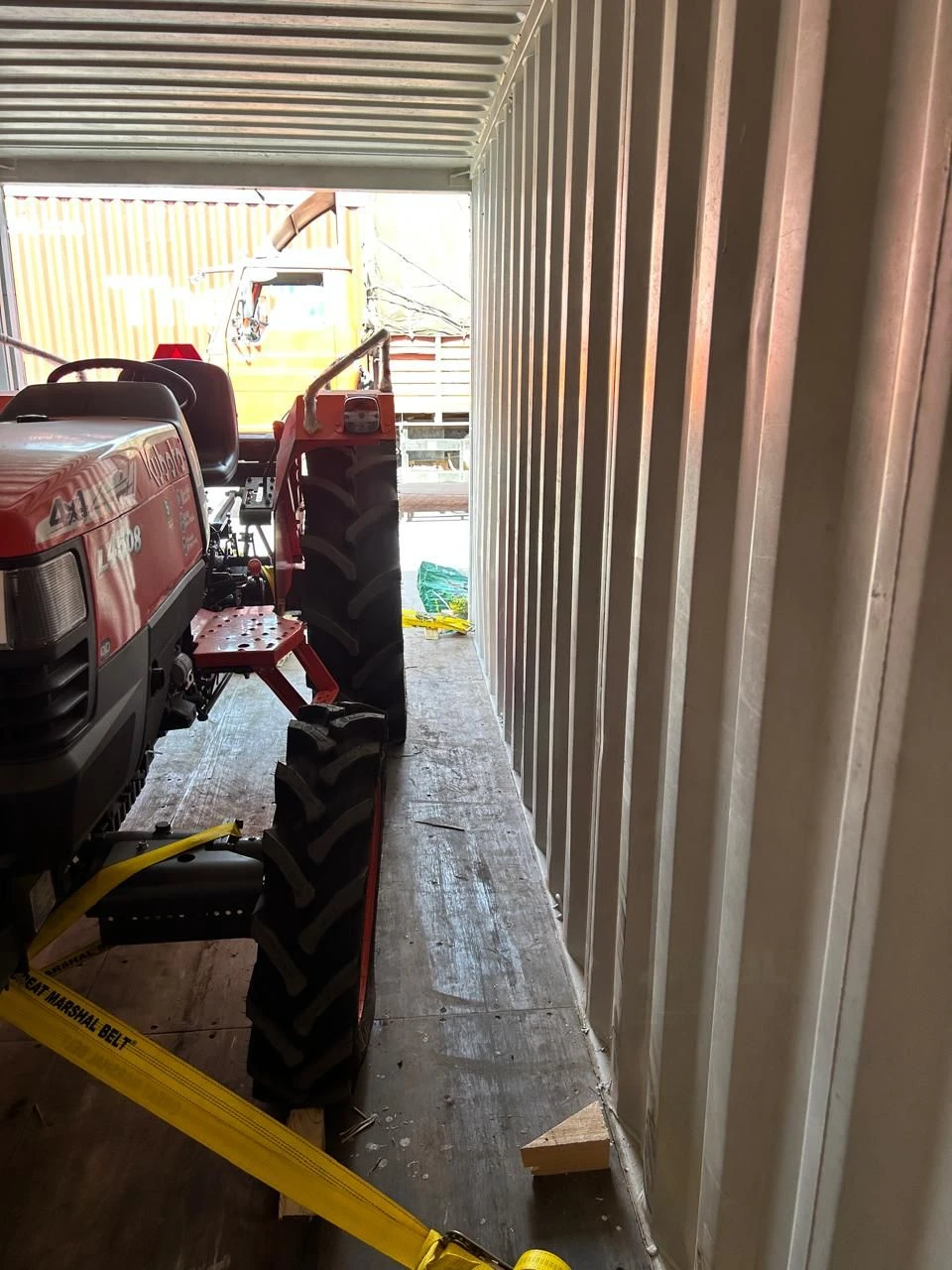 Трактор Kubota L4508 - изображение 8