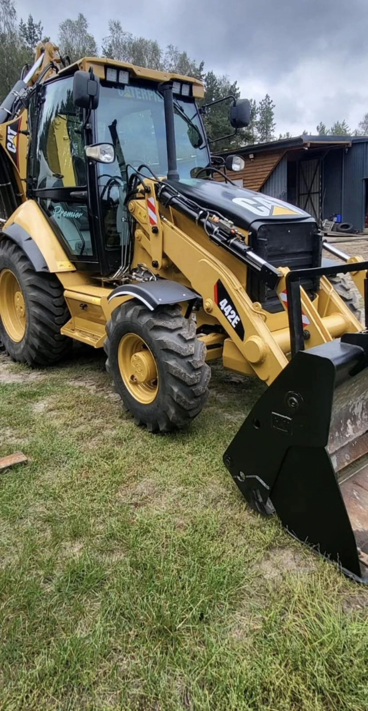 Багер Caterpillar 442E, 2008, 72KW ПЕРФЕКТЕН