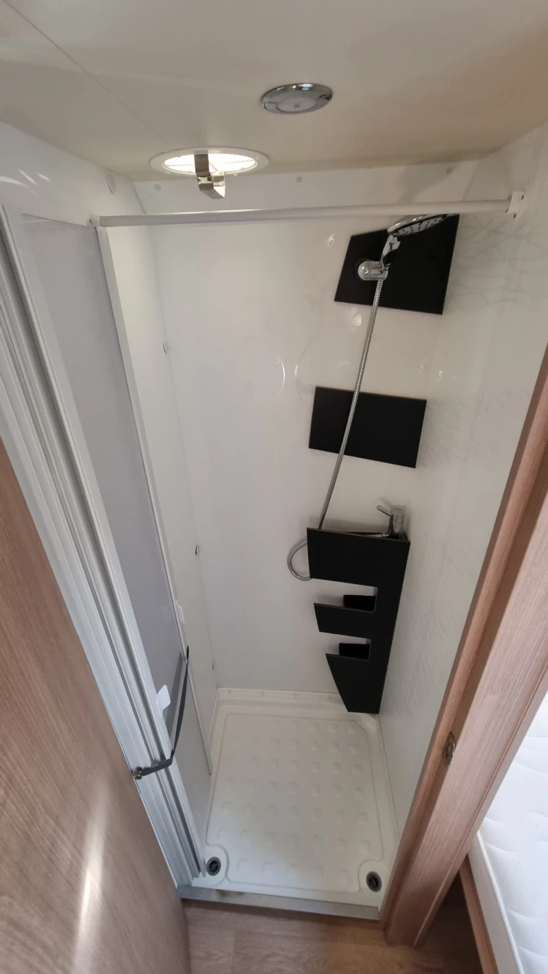 Кемпер Rapido  ITENEO RC-740 , снимка 13 - Каравани и кемпери - 52573366