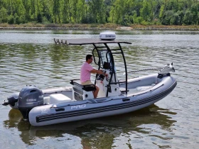 Надуваема лодка Zodiac Pro 5.5, снимка 1