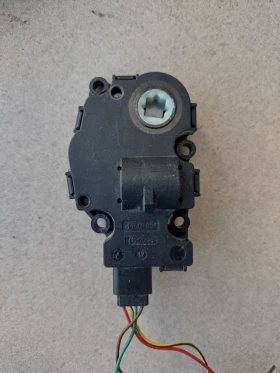 929888G Моторче клапи парно MERCEDES-BENZ ML  EFB336, снимка 4