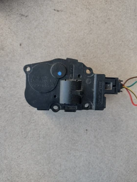 929888G Моторче клапи парно MERCEDES-BENZ ML  EFB336, снимка 3
