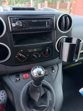 Citroen Berlingo 1.6 HDI Отлично/ обслужено/ нов съединител, снимка 4