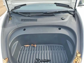 Tesla Model 3, снимка 10