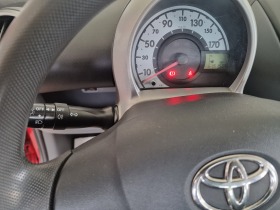 Toyota Aygo 1.0 68кс, снимка 13