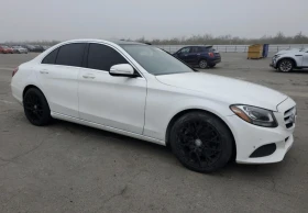 Mercedes-Benz C 300, снимка 2