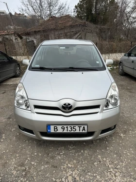 Toyota Corolla verso, снимка 1