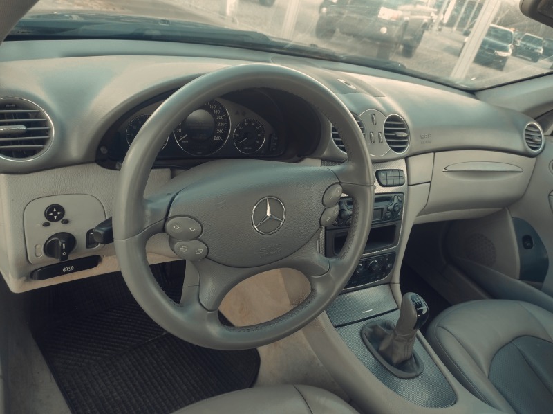 Mercedes-Benz CLK 240, снимка 13 - Автомобили и джипове - 42546179