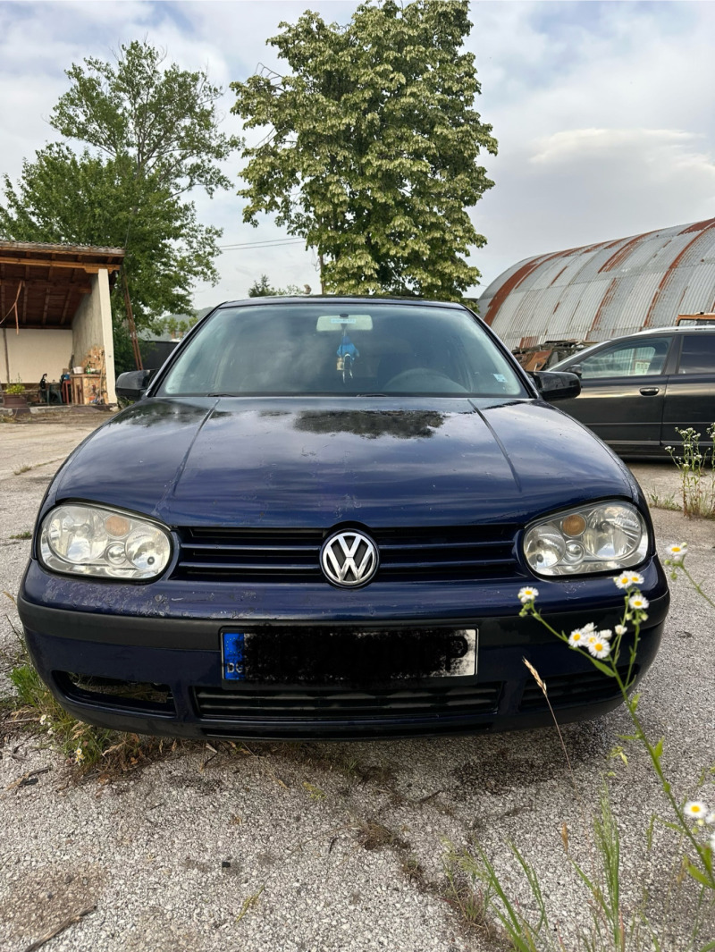 VW Golf, снимка 1 - Автомобили и джипове - 46442107