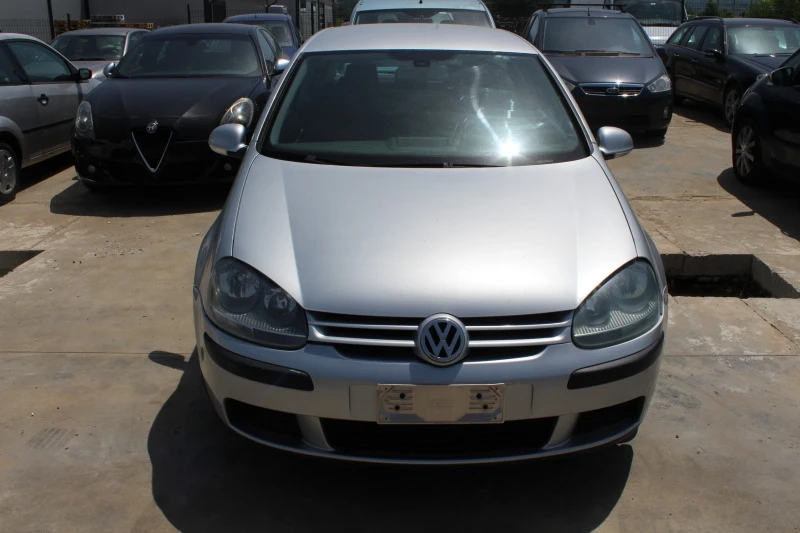 VW Golf 1.9TDI НОВ ВНОС, снимка 2 - Автомобили и джипове - 47403447