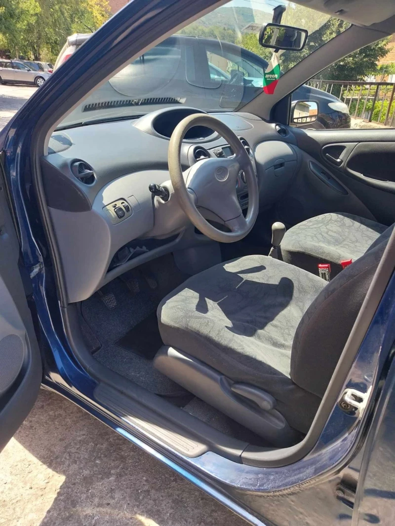 Toyota Yaris, снимка 4 - Автомобили и джипове - 46946902