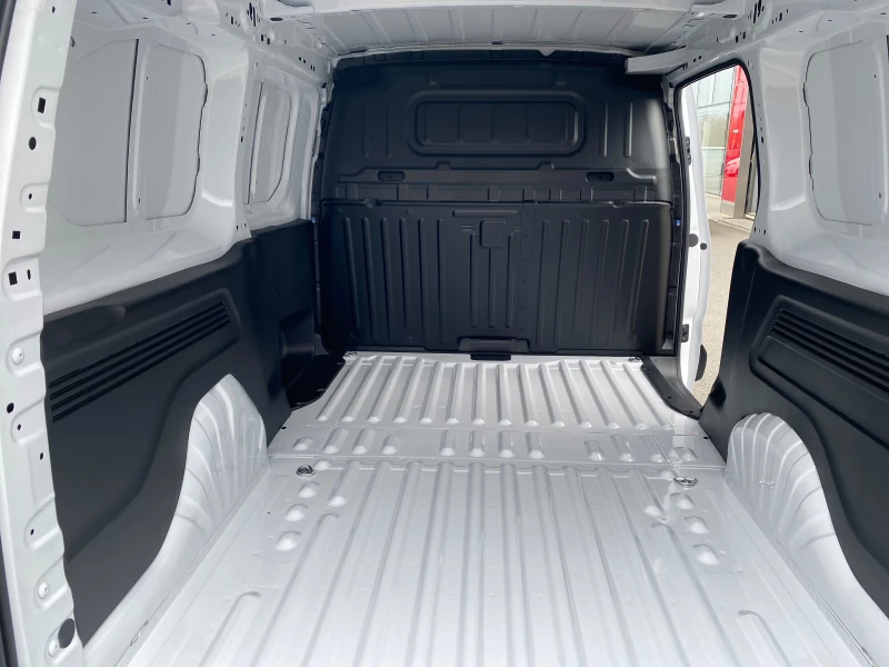 Toyota Proace City 1.5 D4D 6MT L2  COMFORT, снимка 10 - Автомобили и джипове - 49861126