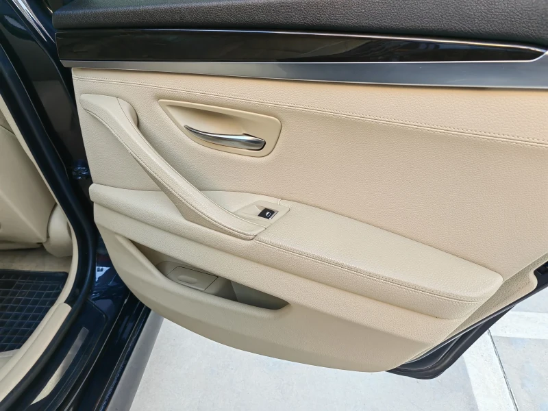 BMW 520 Комби, снимка 11 - Автомобили и джипове - 52807297