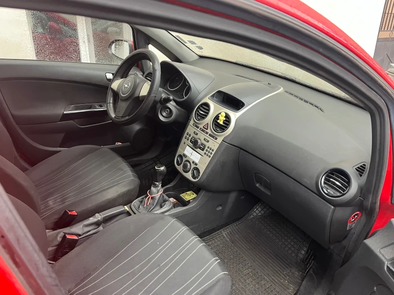 Opel Corsa, снимка 7 - Автомобили и джипове - 52895437