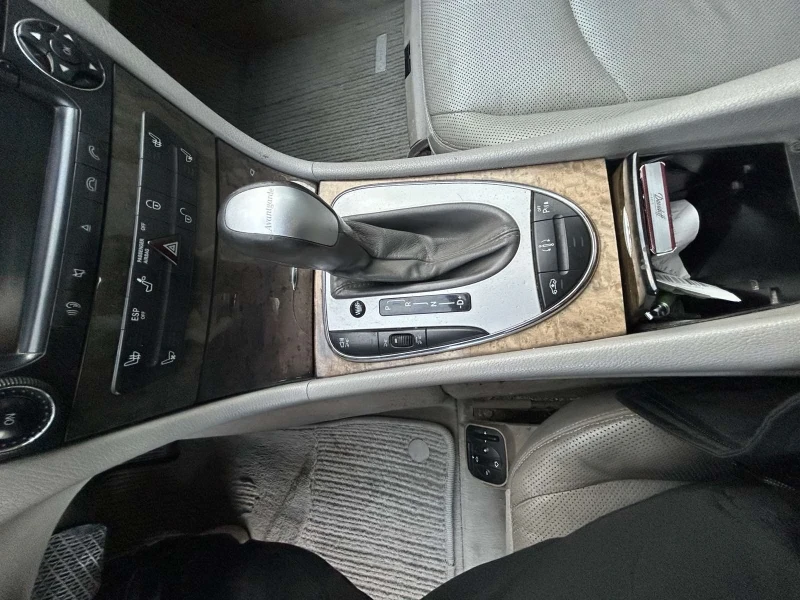 Mercedes-Benz E 320 Авангард, снимка 6 - Автомобили и джипове - 52920859