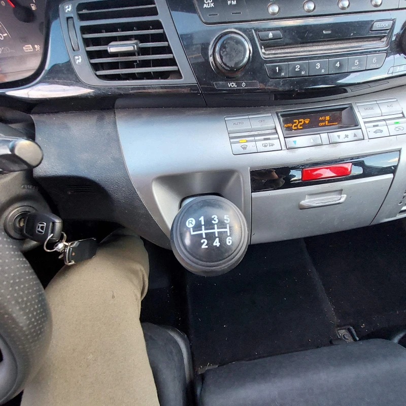 Honda Fr-v 6-местна, снимка 10 - Автомобили и джипове - 53397282