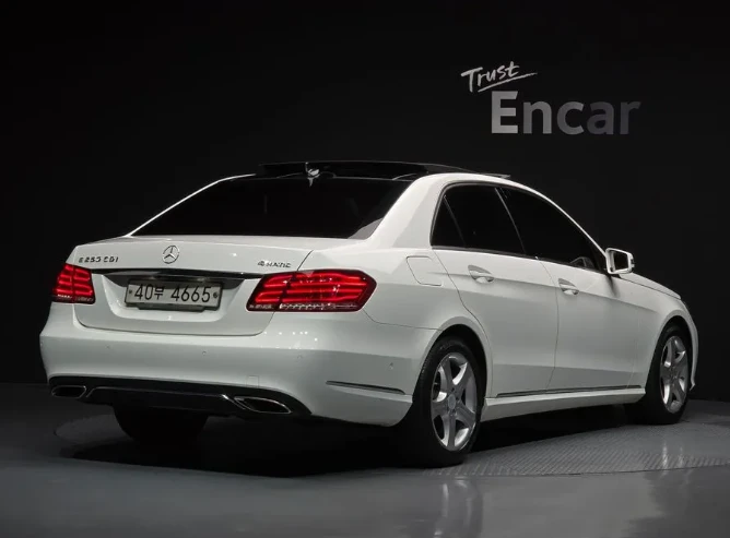 Mercedes-Benz E 250 4MATIC - изображение 2