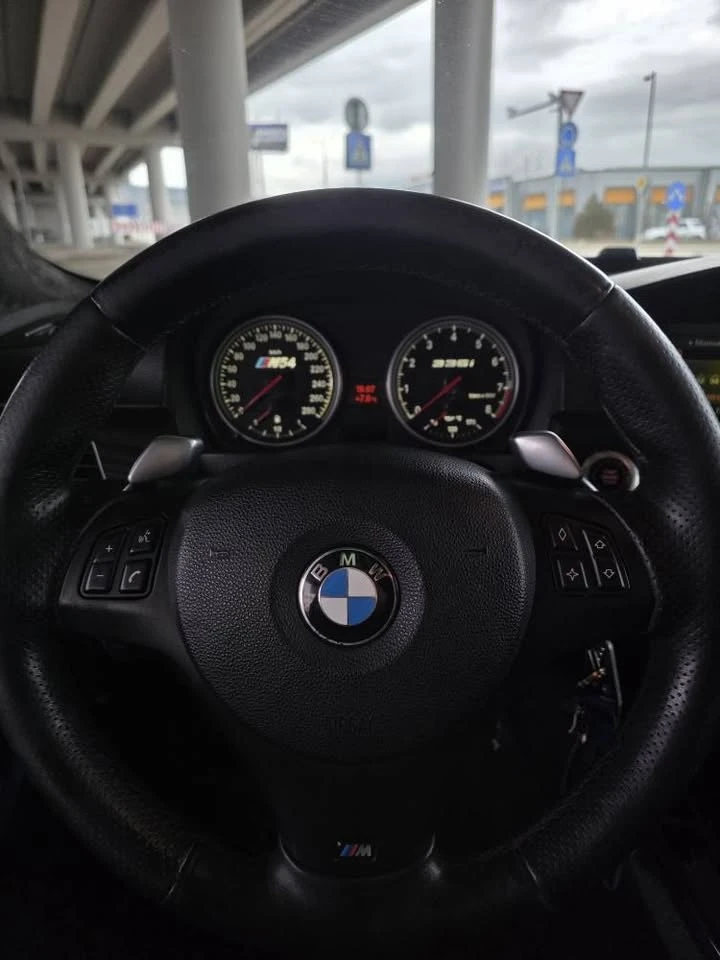 BMW 335 e92 3.5I, снимка 9 - Автомобили и джипове - 53726979