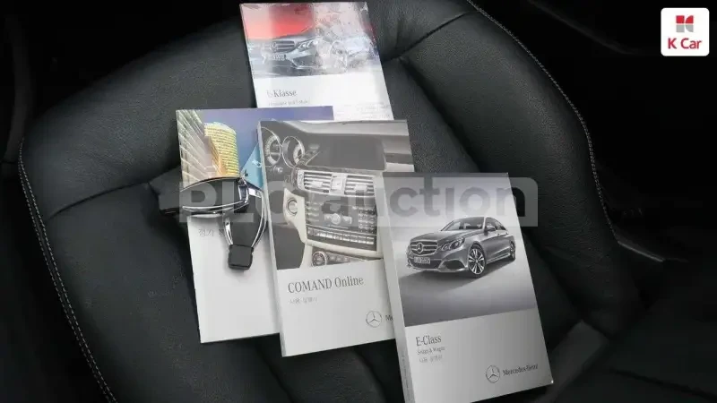 Mercedes-Benz E 300 4MATIC , снимка 15 - Автомобили и джипове - 54258977