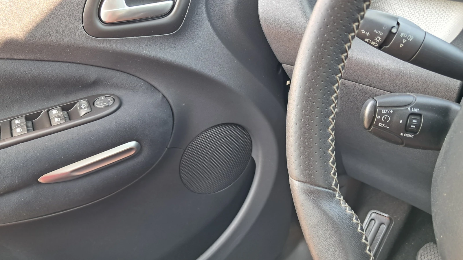 Citroen C3 Picasso EXCLUSIVE FULL РЕАЛ КМ ИЗКЛЮЧИТЕЛН СЕРВ КНИЖК 1.6D, снимка 12 - Автомобили и джипове - 1628209