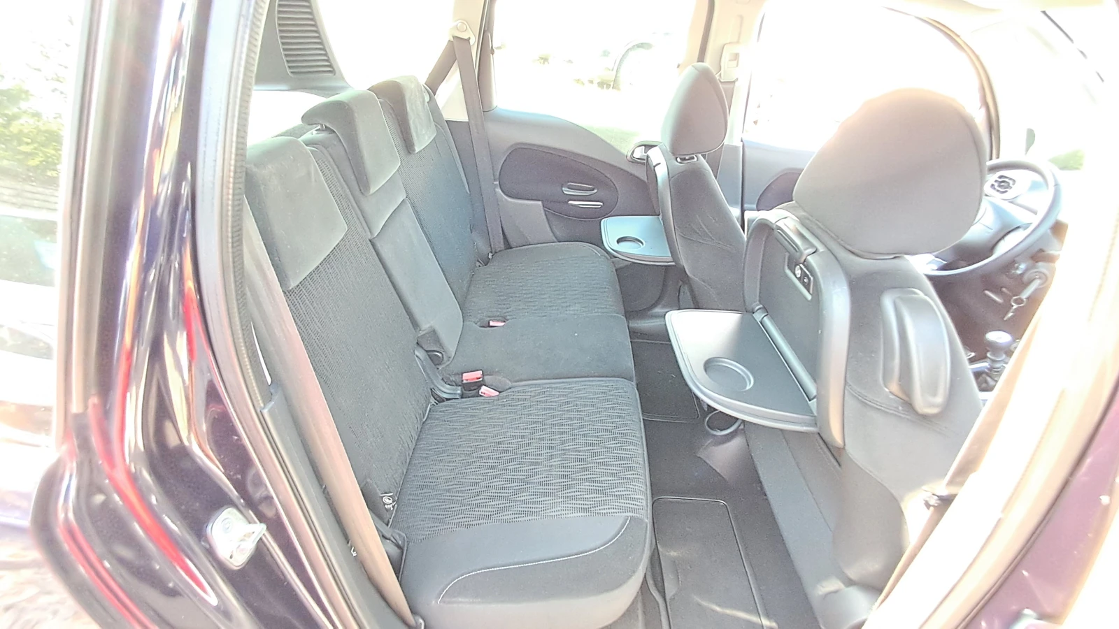 Citroen C3 Picasso EXCLUSIVE FULL РЕАЛ КМ ИЗКЛЮЧИТЕЛН СЕРВ КНИЖК 1.6D, снимка 14 - Автомобили и джипове - 1628209