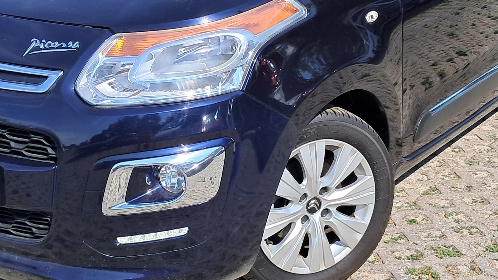 Citroen C3 Picasso EXCLUSIVE FULL РЕАЛ КМ ИЗКЛЮЧИТЕЛН СЕРВ КНИЖК 1.6D, снимка 3 - Автомобили и джипове - 1628209