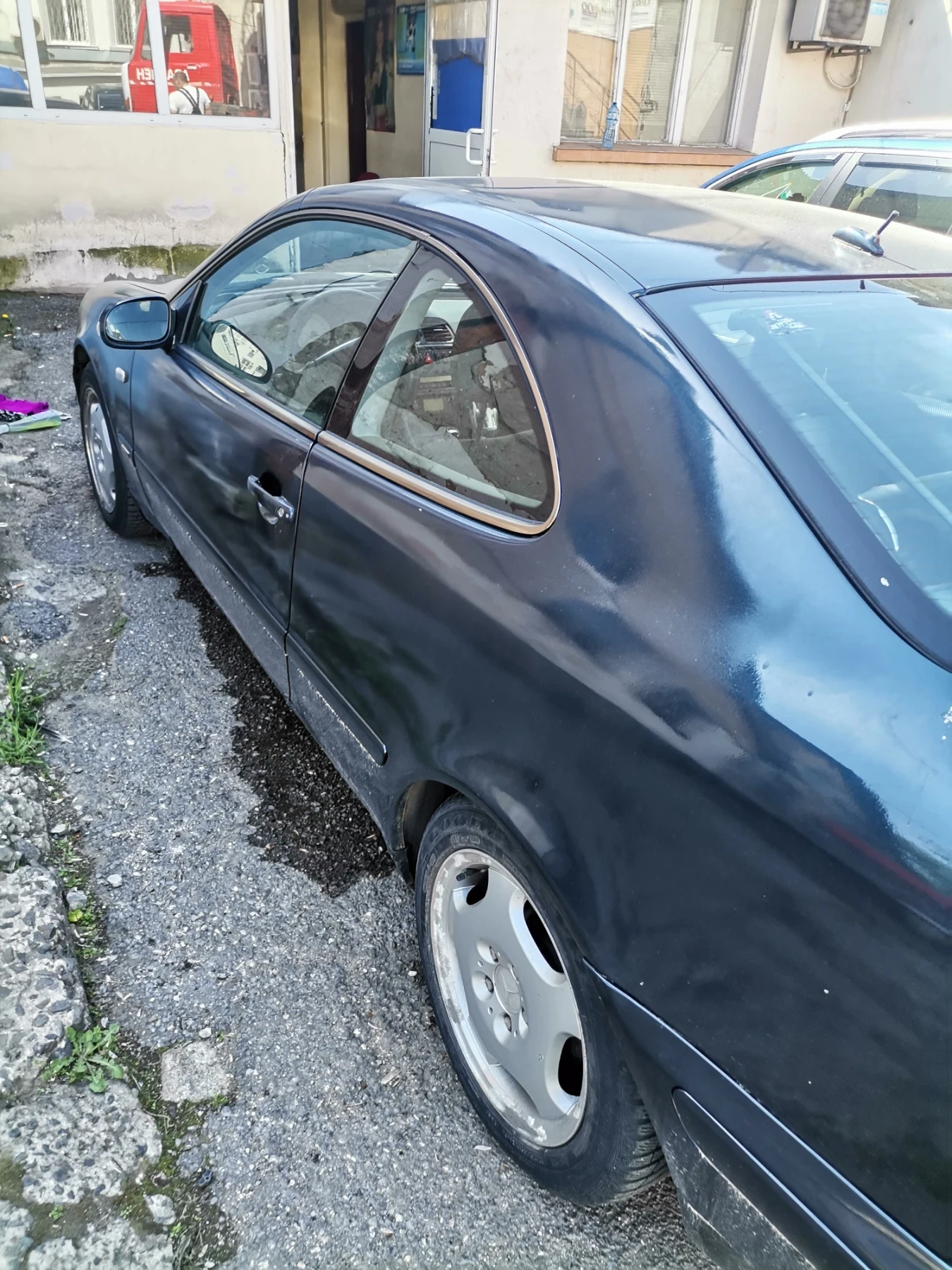 Mercedes-Benz CLK 320 - изображение 8