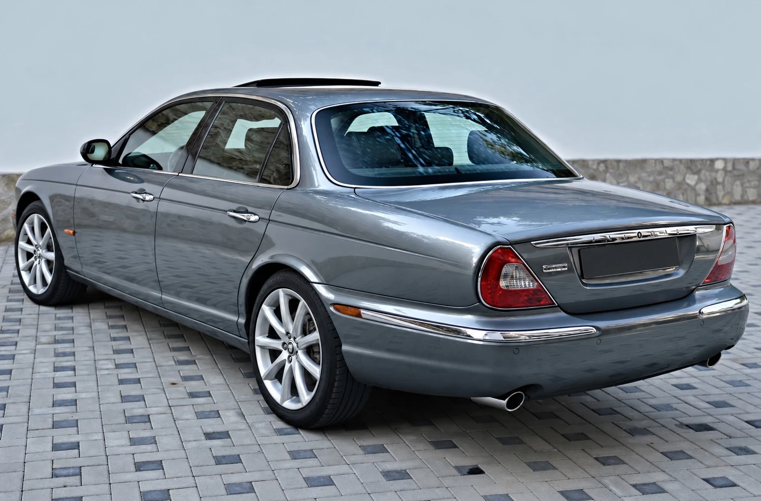 Jaguar Xj 4.2 Supercharged 400PK, снимка 3 - Автомобили и джипове - 55640684