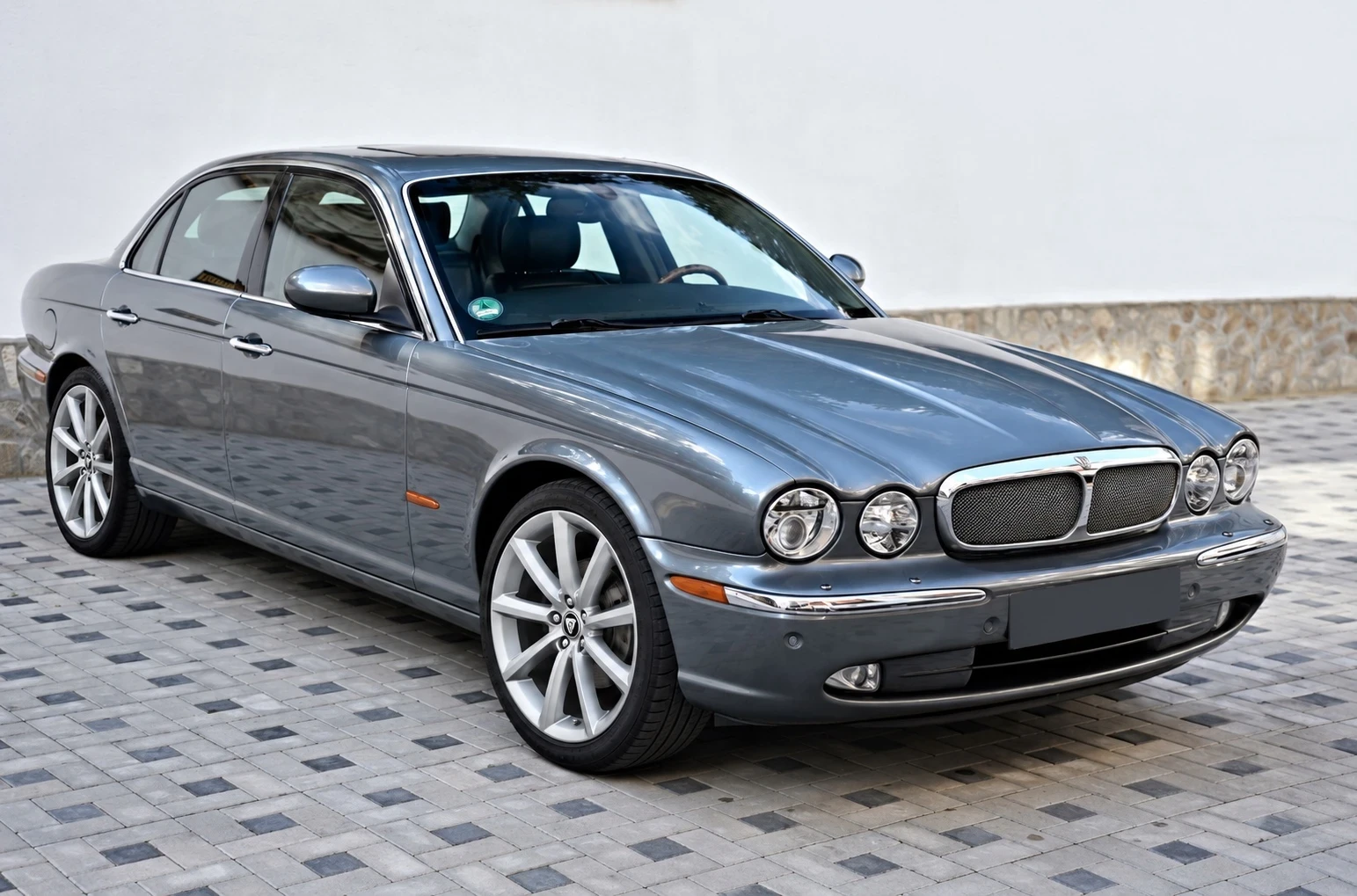 Jaguar Xj 4.2 Supercharged 400PK, снимка 2 - Автомобили и джипове - 55640684