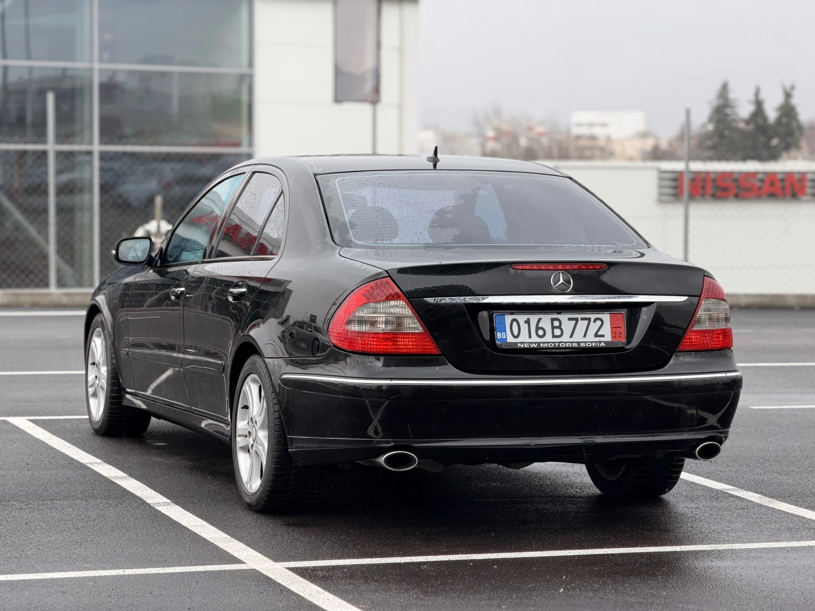 Mercedes-Benz E 320 CDI-EVO-Лизинг през Уникредит по 120 евро, снимка 8 - Автомобили и джипове - 51364231